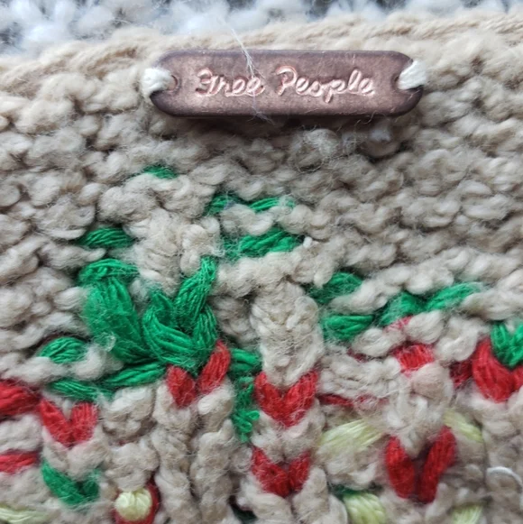 Free People Top Strawberry Jam  Crop - Picture 2 of 6